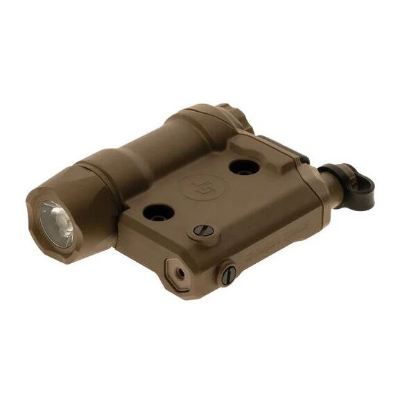 CRIMSON TRACE RAIL MASTER LSR/LIGHT TAN AR15